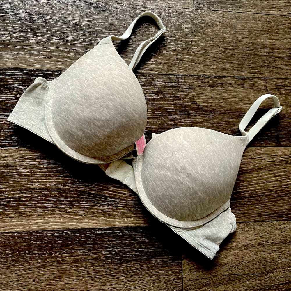 VS PINK - Grey Wear Everywhere Push-up Bra 32B